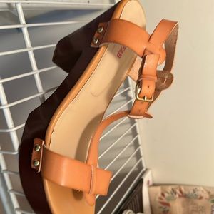 Women’s size 10 cognac, scrappy, sandals.